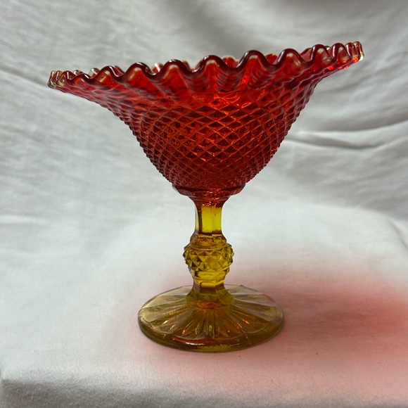 Vintage Jeanette amberina compote. - Picture 2 of 7